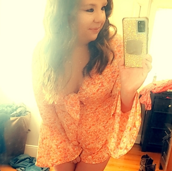 Floral romper - Picture 3 of 3